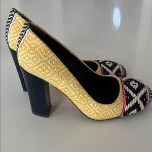 Tory Burch RARE SOLD OUT Yellow and Navy Patterned Women's Heels